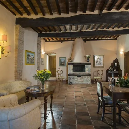 Dentro Il Castello *