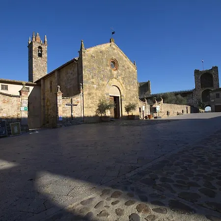 Dentro Il Castello Monteriggioni